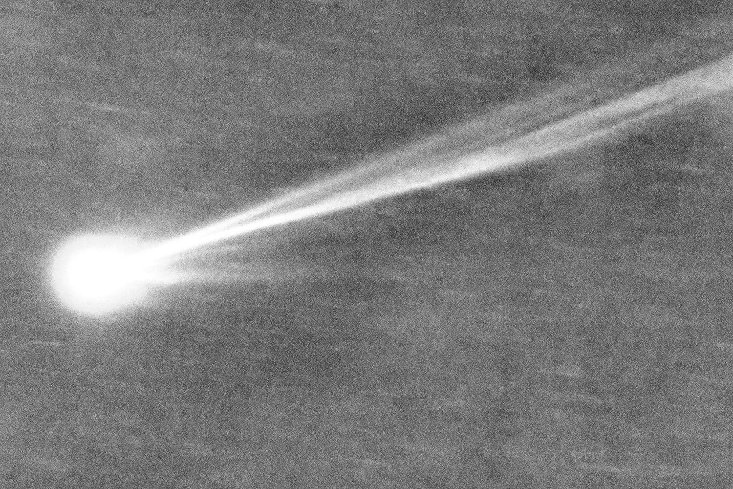 Комета C-2023 P1 (Nishimura), снятая 30 августа 2023 года